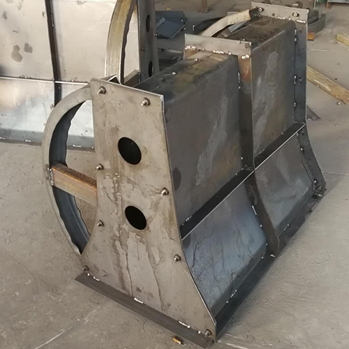 隔离墩钢模具