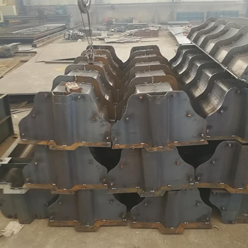 隔离墩钢模具